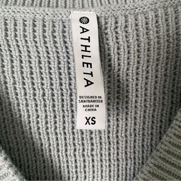 NWT Athleta Teton V-neck Sweater Blue Gray Knit Pullover size XS - Picture 6 of 16